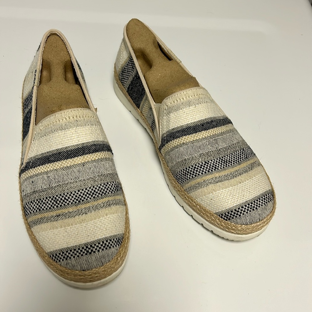 Skechers BOBS Flexpadrille 3.0 - size 7